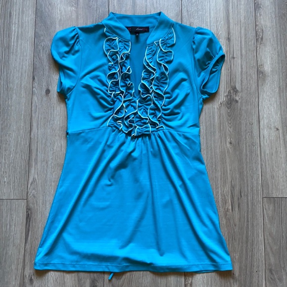 Blouse with tie back - Picture 1 of 4